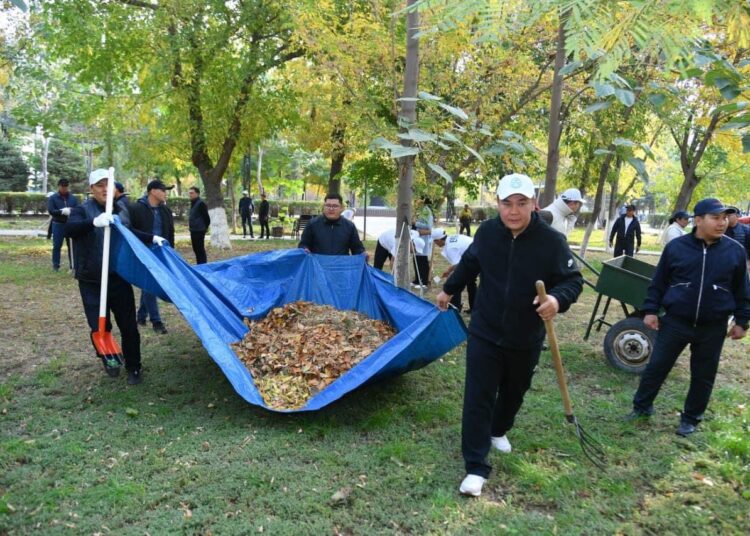 ТҮРКІСТАНДА ЖАЛПЫҚАЛАЛЫҚ СЕНБІЛІК ӨТТІ