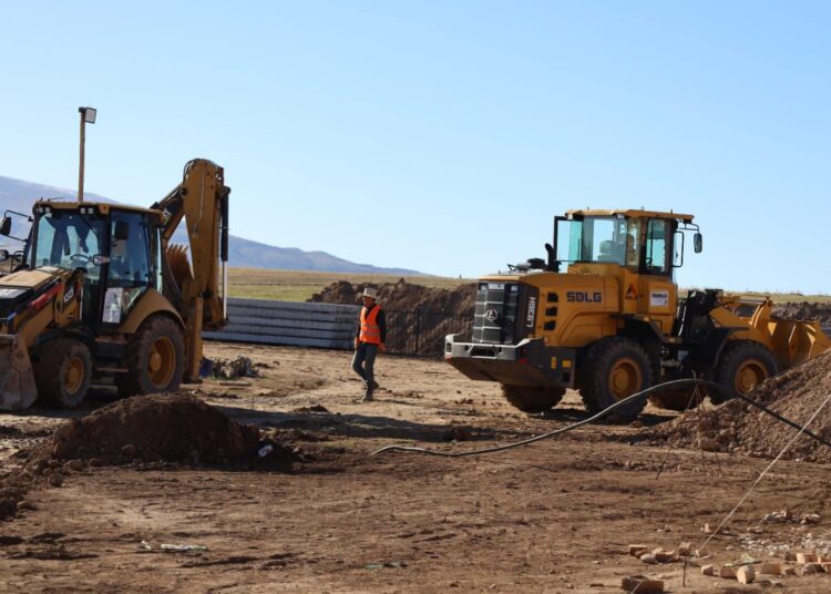 ТҮРКІСТАН: ТӨЛЕБИДЕ СПОРТ КЕШЕНІ МЕН МЕКТЕП БОЙ КӨТЕРУДЕ