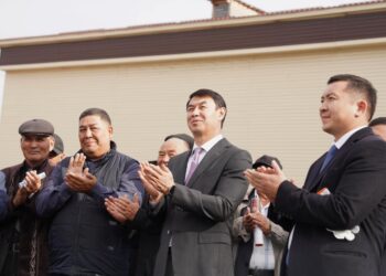 ТҮРКІСТАН ОБЛЫСЫНДА 8 МЫҢҒА ЖУЫҚ ТҰРҒЫНДЫ ГАЗБЕН ҚАМТИТЫН НЫСАН ПАЙДАЛАНУҒА ТАПСЫРЫЛДЫ