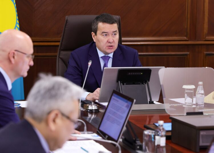 ӘЛИХАН СМАЙЫЛОВ ЖАҢА ЖАЙЛЫ МЕКТЕПТЕР ҚҰРЫЛЫСЫНЫҢ САПАСЫН МҰҚИЯТ ҚАДАҒАЛАУДЫ ТАПСЫРДЫ