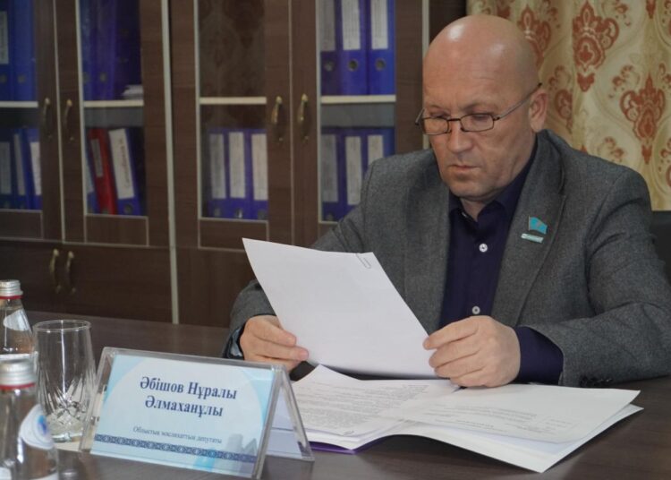 Түркістан облыстық мәслихатының депутаттары Сарыағаш медресе-колледжінің жұмысымен танысты