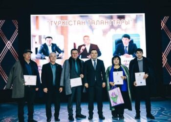 ТҮРКІСТАН: САЙРАМ АУДАНЫНДА ӨҢІРДІҢ ТАЛАНТТАРЫ ТӨРГЕ ШЫҚТЫ