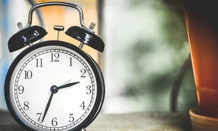 Бірыңғай уақыт белдеуіне көшу: Цифрлық даму министрлігі бірқатар нұсқаулық ұсынды