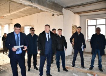 Ордабасы ауданында 4 жылдан бері құрылысы тоқтап тұрған 3 мектепке Антикор еріктілер қоғамдық бақылау орнатты