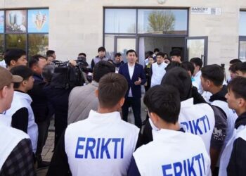 ТҮРКІСТАН ОБЛЫСЫНАН АҚТӨБЕ ӨҢІРІНІҢ СУ БАСҚАН АЙМАҚТАРЫНА 30 ТОННА ГУМАНИТАРЛЫҚ КӨМЕК ЖІБЕРІЛДІ