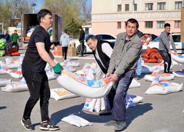 ТҮРКІСТАН: КЕНТАУЛЫҚ ЭТНОС ӨКІЛДЕРІ ҚАЙЫРЫМДЫЛЫҚ АКЦИЯСЫНА БЕЛСЕНЕ АТСАЛЫСТЫ
