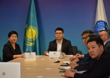 «ЖҮРЕКТЕН ЖҮРЕККЕ» АКЦИЯСЫ АЯСЫНДА ҚХА РЕСПУБЛИКАЛЫҚ ЖӘНЕ ӨҢІРЛІК ШТАБТАРЫНЫҢ ОНЛАЙН ОТЫРЫСЫ ӨТТІ