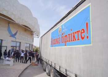 ТҮРКІСТАН ОБЛЫСЫНАН АҚТӨБЕ ӨҢІРІНІҢ СУ БАСҚАН АЙМАҚТАРЫНА 30 ТОННА ГУМАНИТАРЛЫҚ КӨМЕК ЖІБЕРІЛДІ