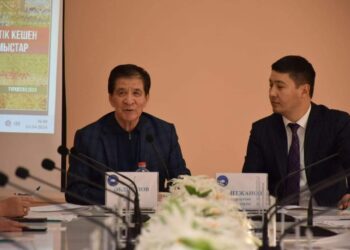 ТҮРКІСТАН: АССАМБЛЕЯ ЖАНЫНДАҒЫ АҚСАҚАЛДАР КЕҢЕСІ КЕЛЕЛІ МӘСЕЛЕЛЕРДІ ТАЛҚЫЛАДЫ