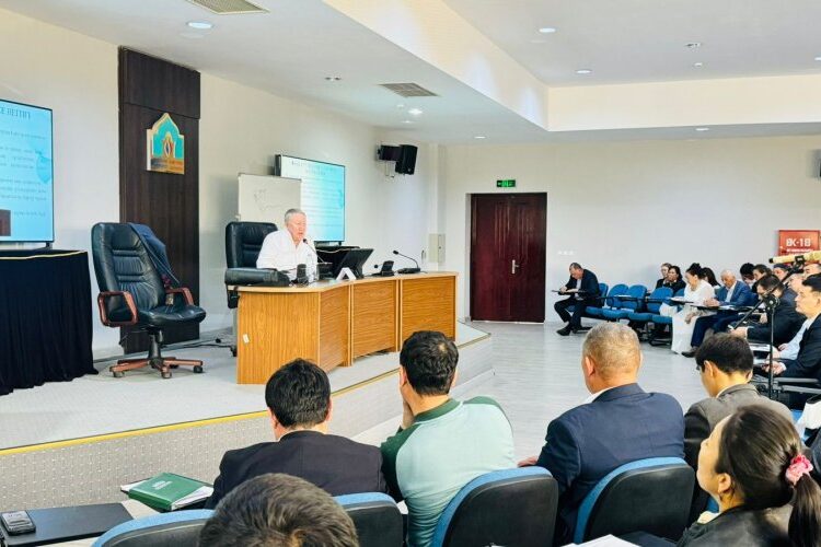 ДІН МӘСЕЛЕЛЕРІ БОЙЫНША БІЛІКТІ МАМАНДАР ДАЯРЛАУ ЖОБАСЫ АЯСЫНДА ӨҢІРЛЕРДЕ АҚПАРАТТЫҚ-ТҮСІНДІРУ ТОПТАРЫНЫҢ МҮШЕЛЕРІНЕ АРНАЛҒАН ОҚЫТУ СЕМИНАРЫ ӨТУДЕ