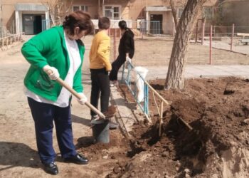 ТҮРКІСТАН: «ТАЗА ҚАЗАҚСТАН» АКЦИЯСЫНА СОЗАҚТЫҚТАР БЕЛСЕНЕ АТСАЛЫСУДА