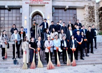 ТҮРКІСТАНДЫҚ ЖАС МЕМЛЕКЕТТІК ҚЫЗМЕТШІЛЕР ДЕ ЭКОАКЦИЯҒА ӨЗ ҮЛЕСТЕРІН ҚОСТЫ