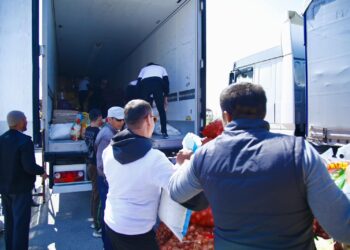 ТҮРКІСТАНДЫҚТАР СУ БАСҚАН АЙМАҚТАРҒА БАРЫНША КӨМЕК КӨРСЕТІП ЖАТЫР