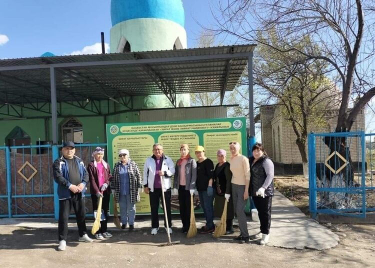 «КИЕЛІ МЕКЕН»: СОЗАҚТА «БИБІ МАРИЯМ» КЕСЕНЕСІНІҢ АУМАҒЫ ТАЗАРТЫЛДЫ