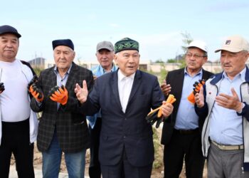 «ЖАСЫЛ АЙМАҚ»: ТҮРКІСТАНДЫҚ АРДАГЕРЛЕР САЯБАҚҚА 100 ДАНА АРША АҒАШЫН ОТЫРҒЫЗДЫ