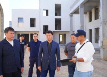 ТҮРКІСТАНДА ҚОЛӨНЕРШІЛЕР ҚАЛАШЫҒЫ САЛЫНУДА