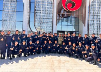 Шымкентте су тасқынын жоюға қатысқан құтқарушыларды салтанатты түрде қарсы алды