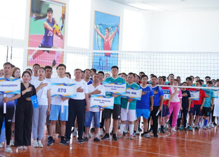 ТҮРКІСТАНДА КӘСІБИ МЕРЕКЕ ҚАРСАҢЫНДА ЖУРНАЛИСТЕР АРАСЫНДА СПАРТАКИАДА ӨТТІ