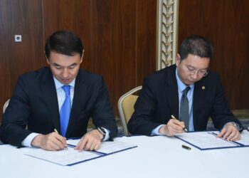 ТҮРКІСТАН ОБЛЫСЫНА 1 МЛРД 615 МЛН. АҚШ ДОЛЛАРЫ КӨЛЕМІНДЕ ИНВЕСТИЦИЯ ТАРТУ ЖӨНІНДЕГІ МЕМОРАНДУМДАРҒА ҚОЛ ҚОЙЫЛДЫ