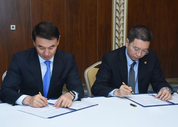 ТҮРКІСТАН ОБЛЫСЫНА 1 МЛРД 615 МЛН. АҚШ ДОЛЛАРЫ КӨЛЕМІНДЕ ИНВЕСТИЦИЯ ТАРТУ ЖӨНІНДЕГІ МЕМОРАНДУМДАРҒА ҚОЛ ҚОЙЫЛДЫ