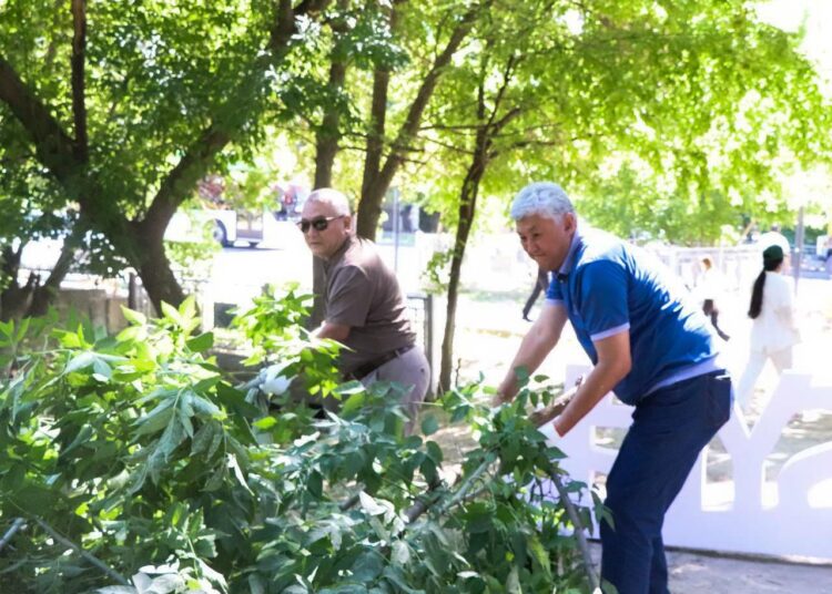 «ТАЗА БЕЙСЕНБІ»: ҚОШҚАР АТА ӨЗЕНІНІҢ БОЙЫ ТАЗАРТЫЛДЫ
