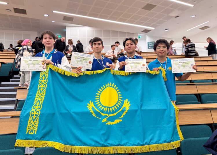 Шымкенттің оқушылары Дублиндегі IGeO-2024 олимпиадасының шыңын бағындырды