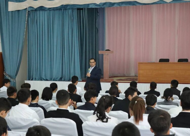 Республикалық ақпараттық-түсіндіру тобы мүшелері Түркістан облысына іс-сапарға барды