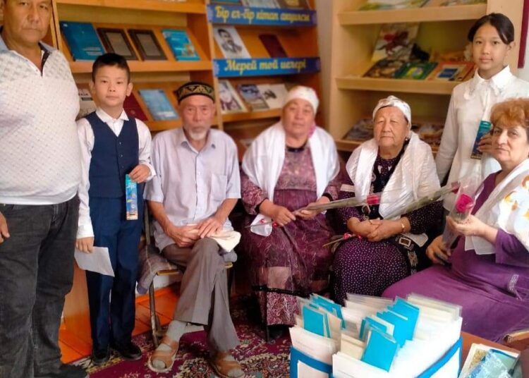 ӨМІРІН КІТАПХАНАҒА АРНАҒАН ЕҢБЕК АДАМЫ