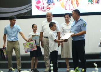 БАЛАЛАР АРАСЫНДА СУРЕТ САЛУДАН БАЙҚАУ ӨТТІ