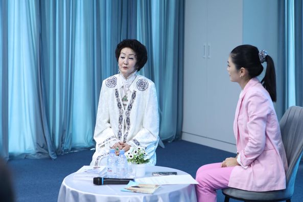 ТҮРКІСТАНДЫҚ ЖАСТАР «БИ ПАДИШАСЫМЕН» КЕЗДЕСТІ