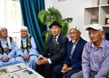 ЖАСТАРҒА — БҰҚАРАЛЫҚ СПОРТ, ҚАРТТАРҒА — БЕЛСЕНДІ ДЕМАЛЫС