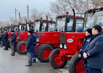 ТҮРКІСТАН: СОЗАҚ АУДАНЫНЫҢ КОММУНАЛДЫҚ САЛА ӨКІЛДЕРІНЕ 27 ТЕХНИКА ТАПСЫРЫЛДЫ