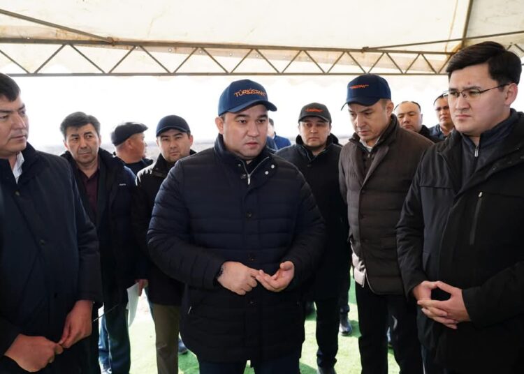 НҰРАЛХАН КӨШЕРОВ ЖЕТІСАЙДАҒЫ БІЛІМ, АУЫЛ ШАРУАШЫЛЫҒЫ, СУ НЫСАНДАРЫН АРАЛАП, МӘСЕЛЕЛЕРІМЕН ТАНЫСТЫ