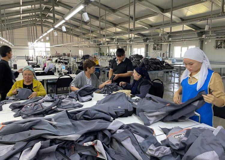 Еңбек жолындағы қадамдарына сәттілік тілейміз!