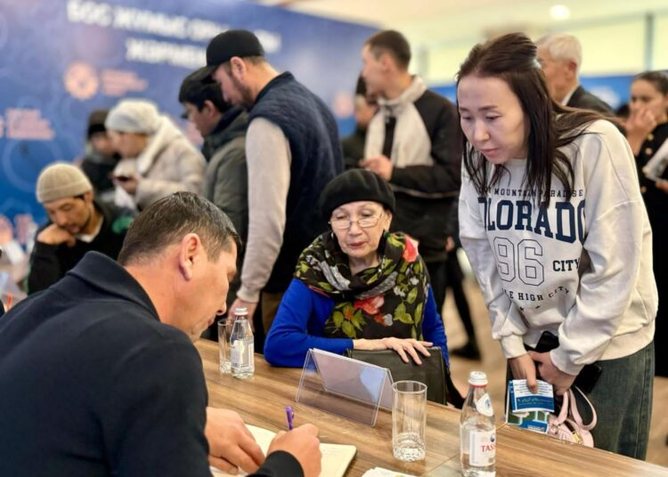 ТҮРКІСТАНДА БОС ЖҰМЫС ОРЫНДАРЫ ЖӘРМЕҢКЕСІ ӨТТІ