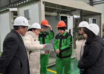 Жұмысшы мамандықтары: сұранысқа ие кәсіптер және олардың болашағы