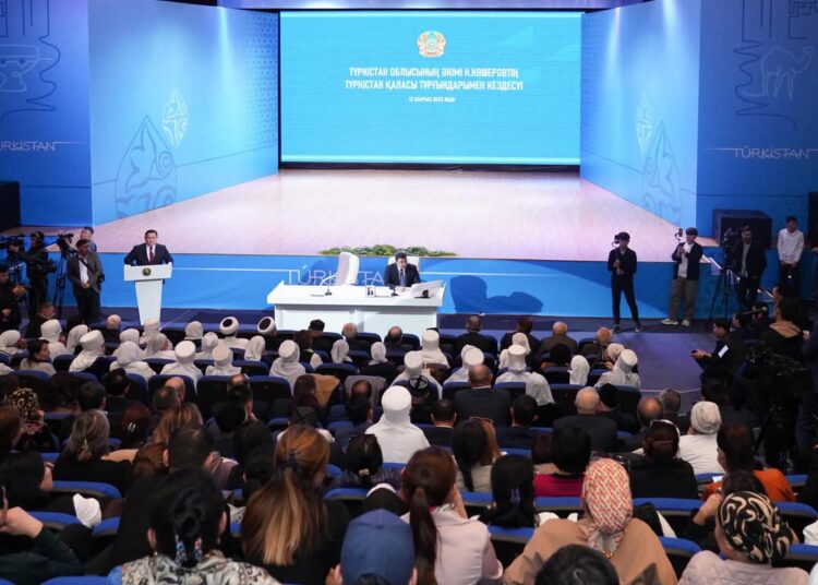 ОБЛЫС ӘКІМІ НҰРАЛХАН КӨШЕРОВТІҢ ТҮРКІСТАН ТҰРҒЫНДАРЫМЕН КЕЗДЕСУІ ӨТТІ