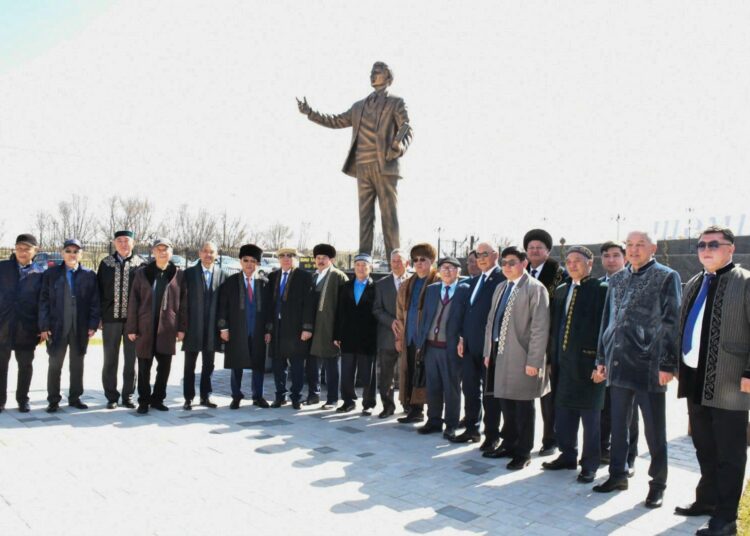 ТҮРКІСТАН: ҚАСИЕТТІ ОРДАБАСЫДА ТҮРКІСТАН ОБЛЫСЫ МЕН ШЫМКЕНТ ҚАЛАСЫНЫҢ ЗИЯЛЫ ҚАУЫМ ӨКІЛДЕРІ АМАЛ КҮНІН ҚАРСЫ АЛДЫ