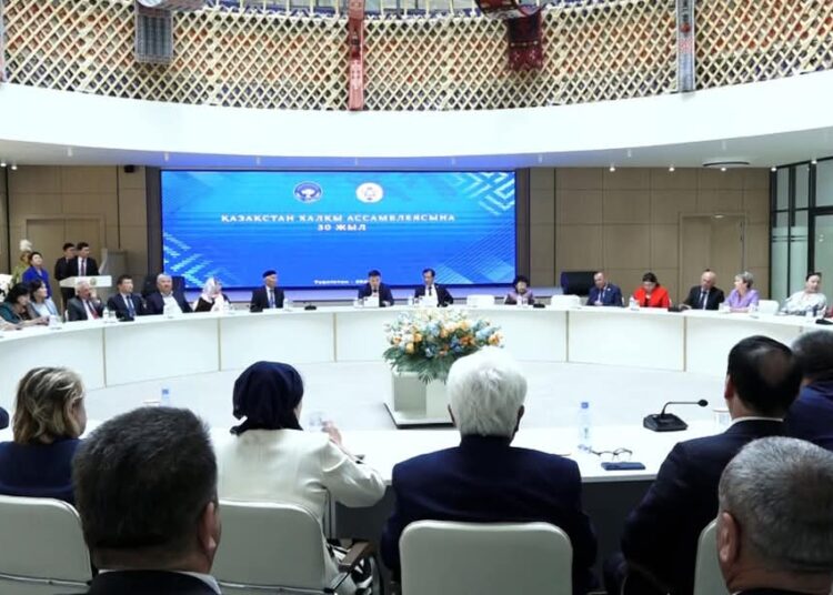 ТҮРКІСТАН ОБЛЫСЫНДА «ҚАЗАҚСТАН ХАЛҚЫ АССАМБЛЕЯСЫНА 30 ЖЫЛ» МЕРЕКЕЛІК МЕДАЛЬДАРЫ ТАБЫСТАЛДЫ