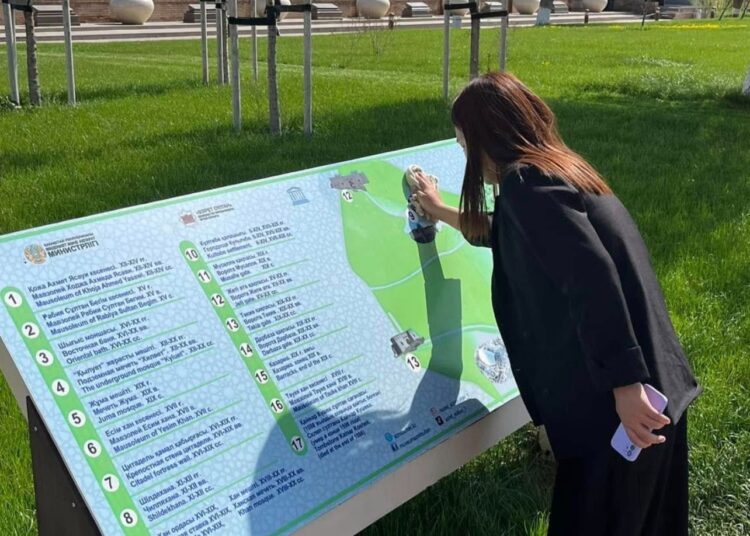 Түркістан: «Таза Қазақстан» аясында тарихи мұра маңайы тазартылды