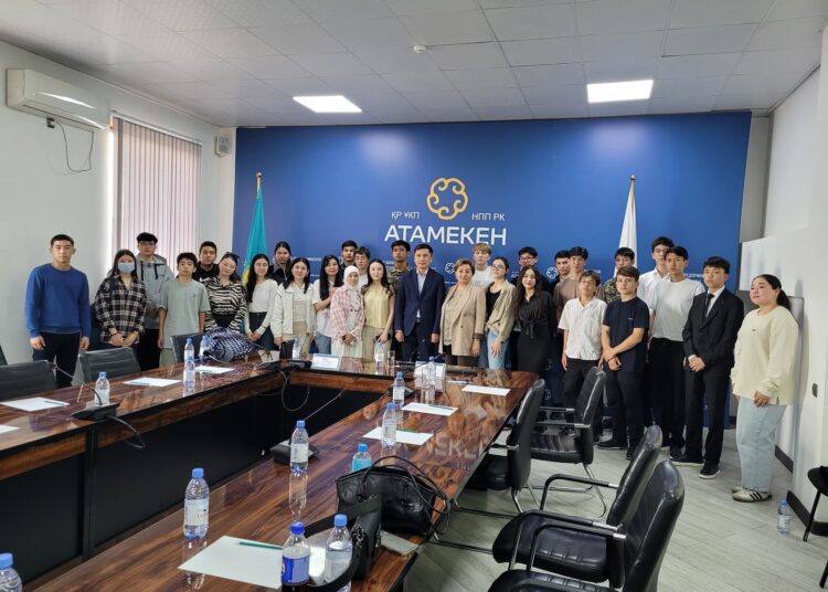 Жастарға кәсіпкерлік негіздері таныстырылды