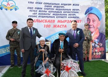 ТҮРКІСТАН: СОЗАҚТА СҰРАПЫЛ СОҒЫСТЫҢ ҚАРТ МАЙДАНГЕРІНЕ ҚҰРМЕТ КӨРСЕТІЛДІ