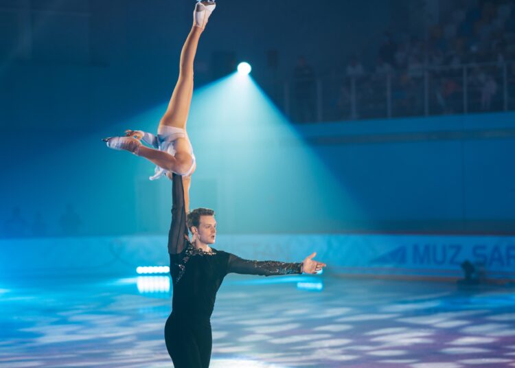 Түркістанда алғаш рет «Мұз шоуы» өтті