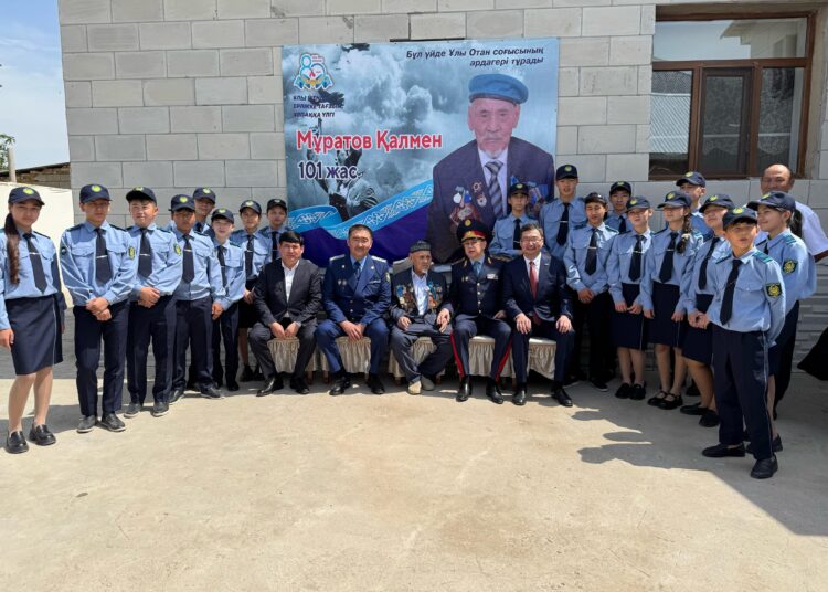 ТҮРКІСТАНДА 101 ЖАСТАҒЫ МАЙДАНГЕРМЕН ТАҒЫЛЫМДЫ КЕЗДЕСУ ӨТТІ