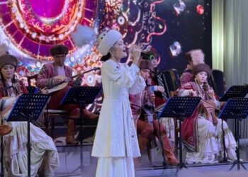 ТҮРКІСТАН: «КОНГРЕСС ХОЛЛ» КЕШЕНІНІҢ ҰЖЫМЫ АЛМАТЫ ҚАЛАСЫНДА ӨНЕР КӨРСЕТТІ