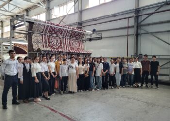 Жұмысшы мамандықтар жылы: оқушылар өндіріспен танысуда