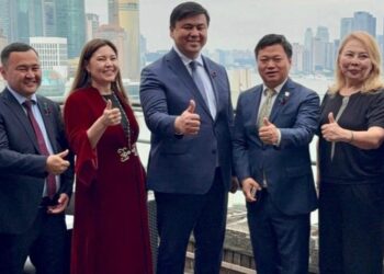 ТҮРКІСТАНДЫҚТАР ШАНХАЙДАН ТУРИСТІК КЕҢСЕ АШТЫ