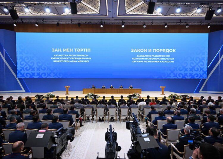 Мемлекет басшысы Қасым-Жомарт Тоқаев құқық қорғау органдарының кеңейтілген алқа мәжілісінде сөз сөйледі
