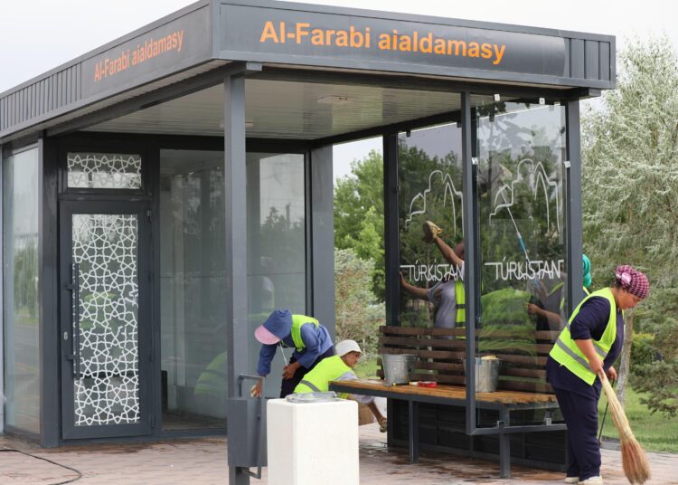 АЯЛДАМАЛАРҒА ТАЗАЛЫҚ ЖҰМЫСТАРЫ ЖҮРГІЗІЛДІ