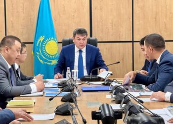 ТҮРКІСТАН: АҒЫН СУДЫ ТИІМДІ ПАЙДАЛАНУ МӘСЕЛЕСІ ТАЛҚЫЛАНДЫ